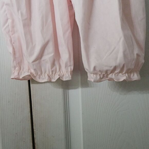 Petit ami  vintage smocked pink  short sleeve romper Sz 3M - Picture 2 of 8